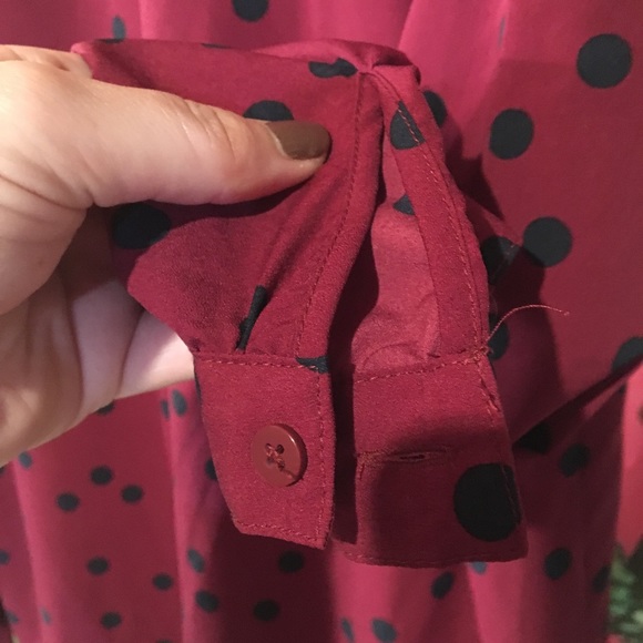 Merona Size L Blouse Maroon Navy Blue Buttons - Picture 7 of 7
